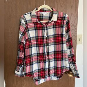 Old navy plaid long sleeve button down shirt- classic shirt